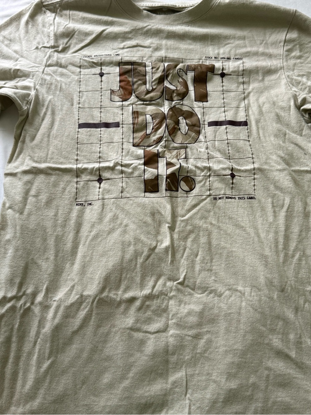 Nike Mens Cotton Camo Short Sleeve Tee